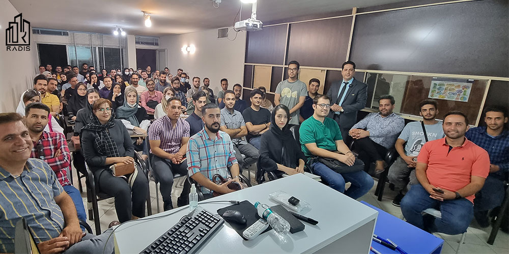 دوره جامع بیزنس کوچینگ و راه اندازی کسب و کار در اصفهان با مهندس زارعی - آکادمی رادیس به عنوان بهترین آموزشگاه عمران و معماری اصفهان